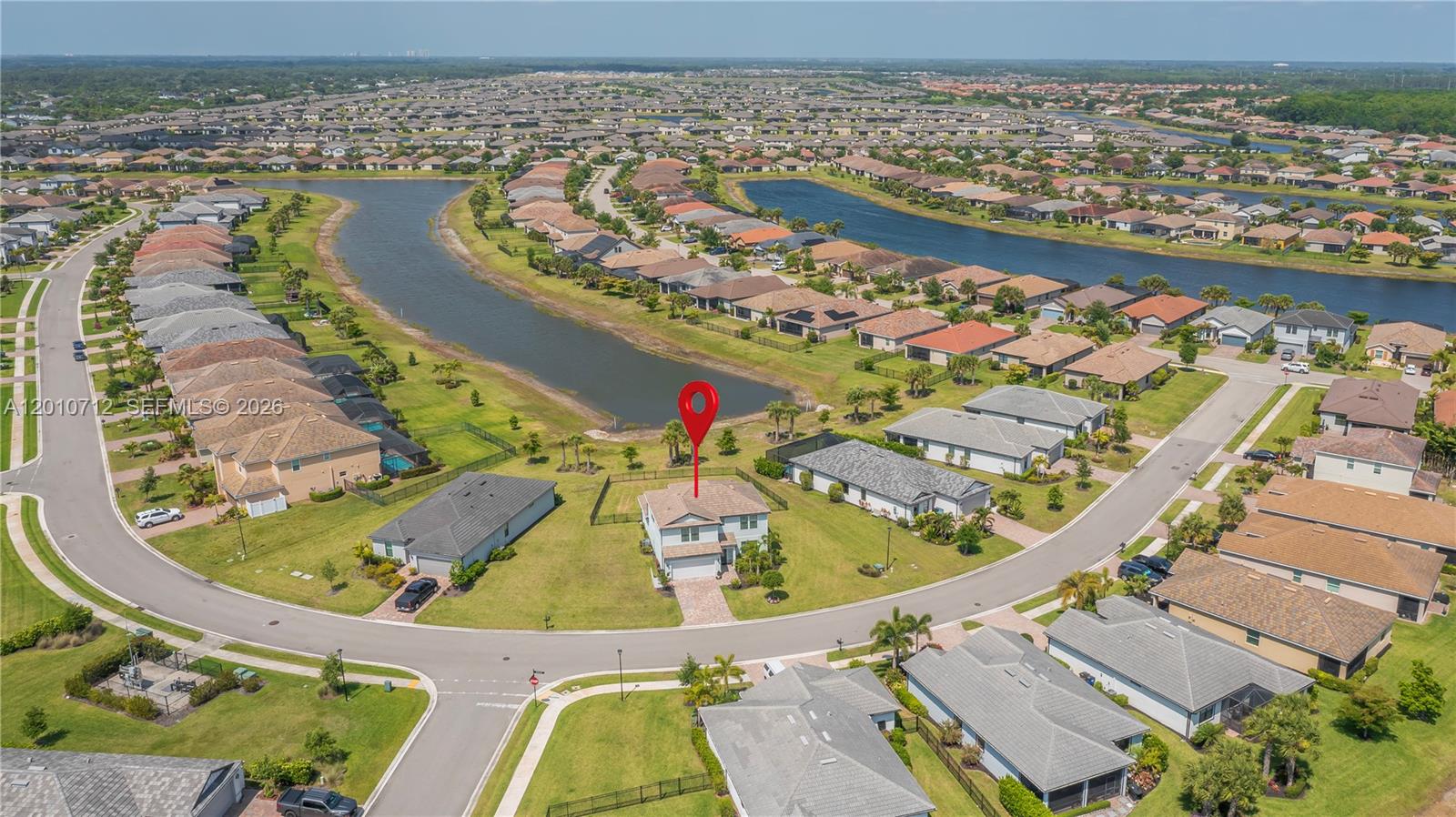 Hampton Lakes - Residential