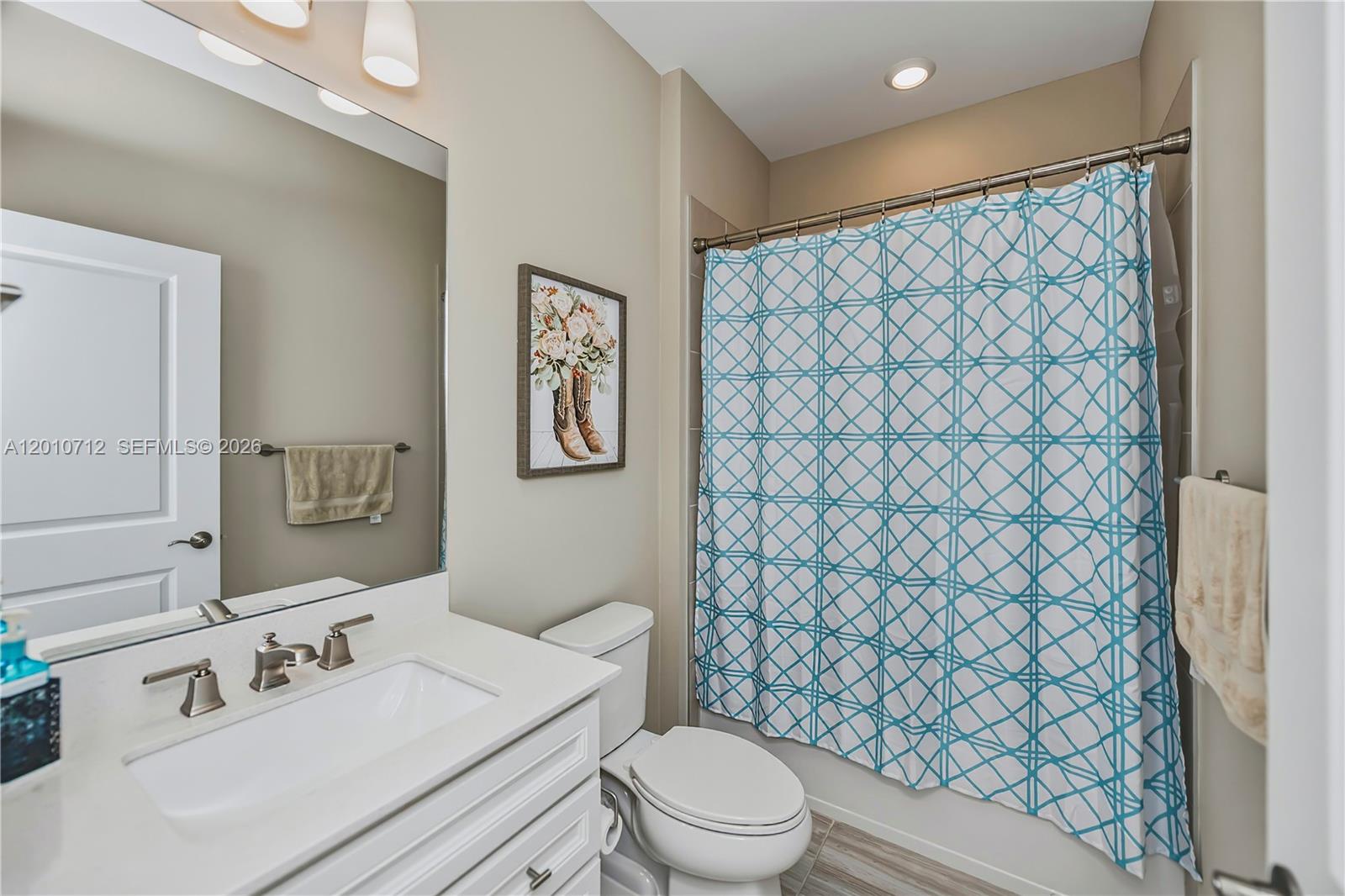 Hampton Lakes - Residential
