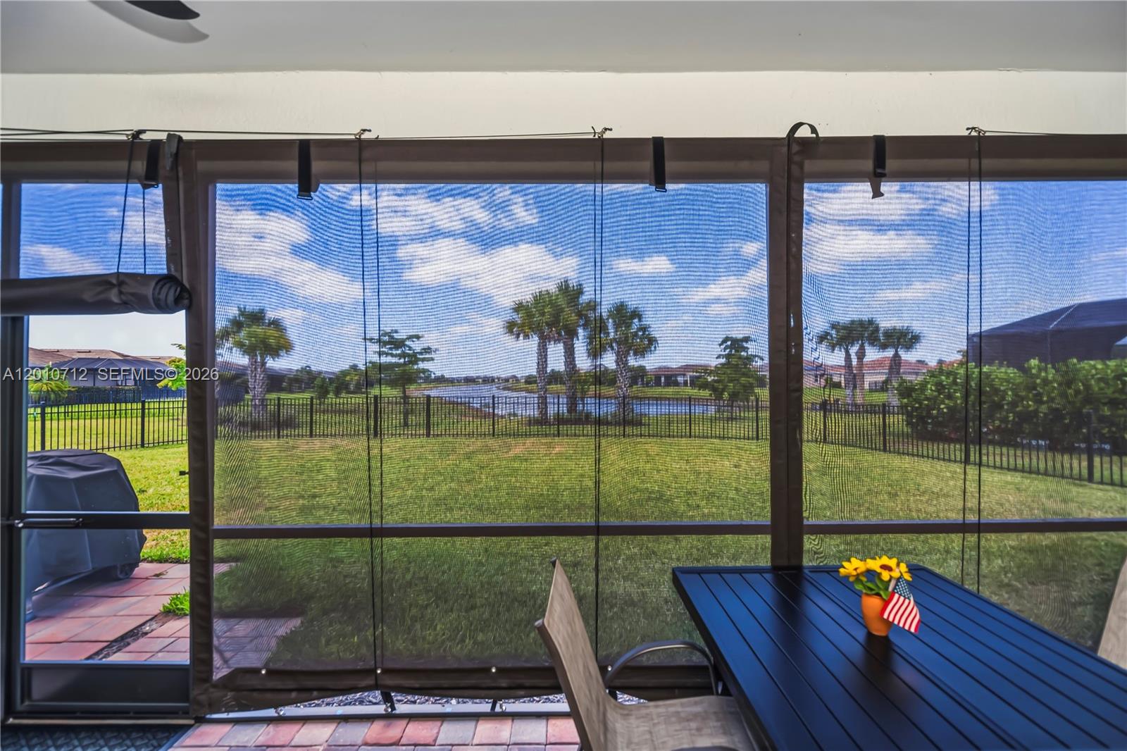 Hampton Lakes - Residential