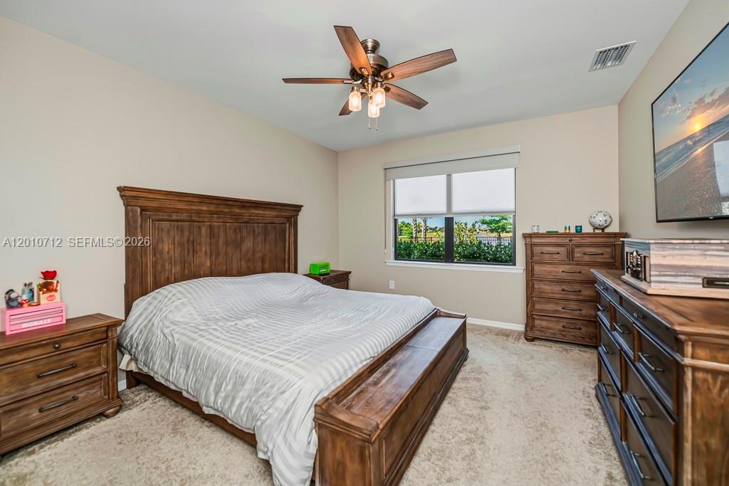 Hampton Lakes - Residential