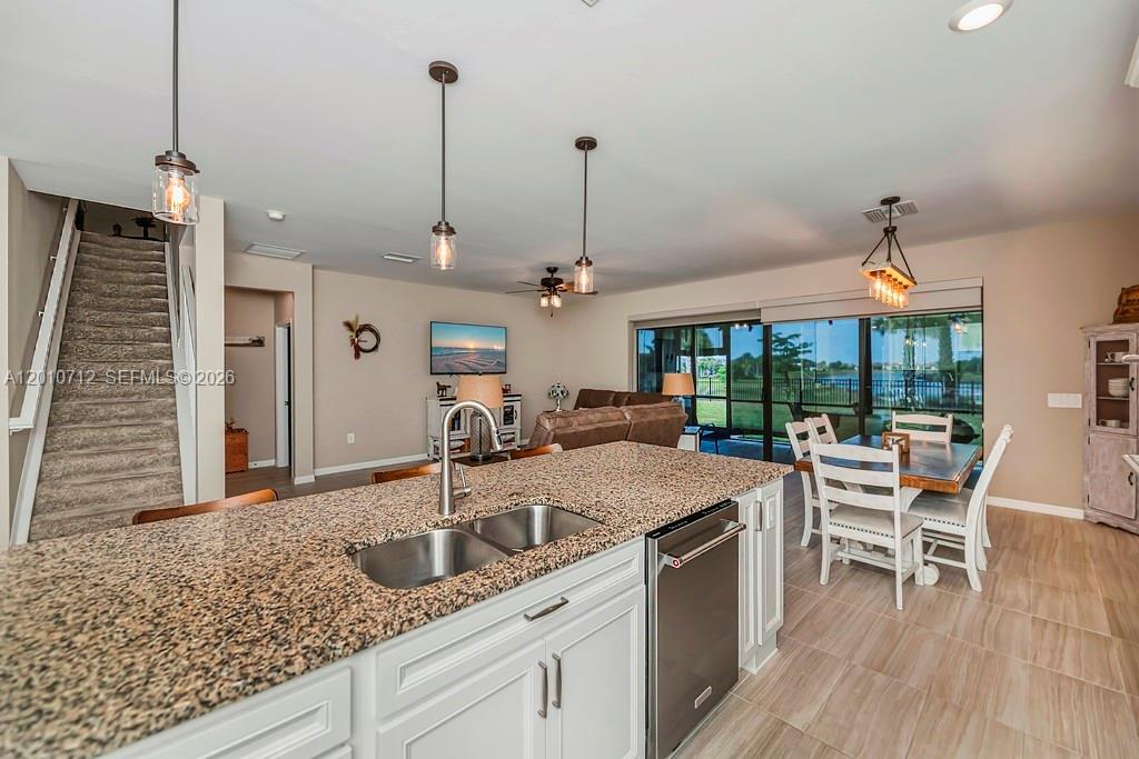 Hampton Lakes - Residential