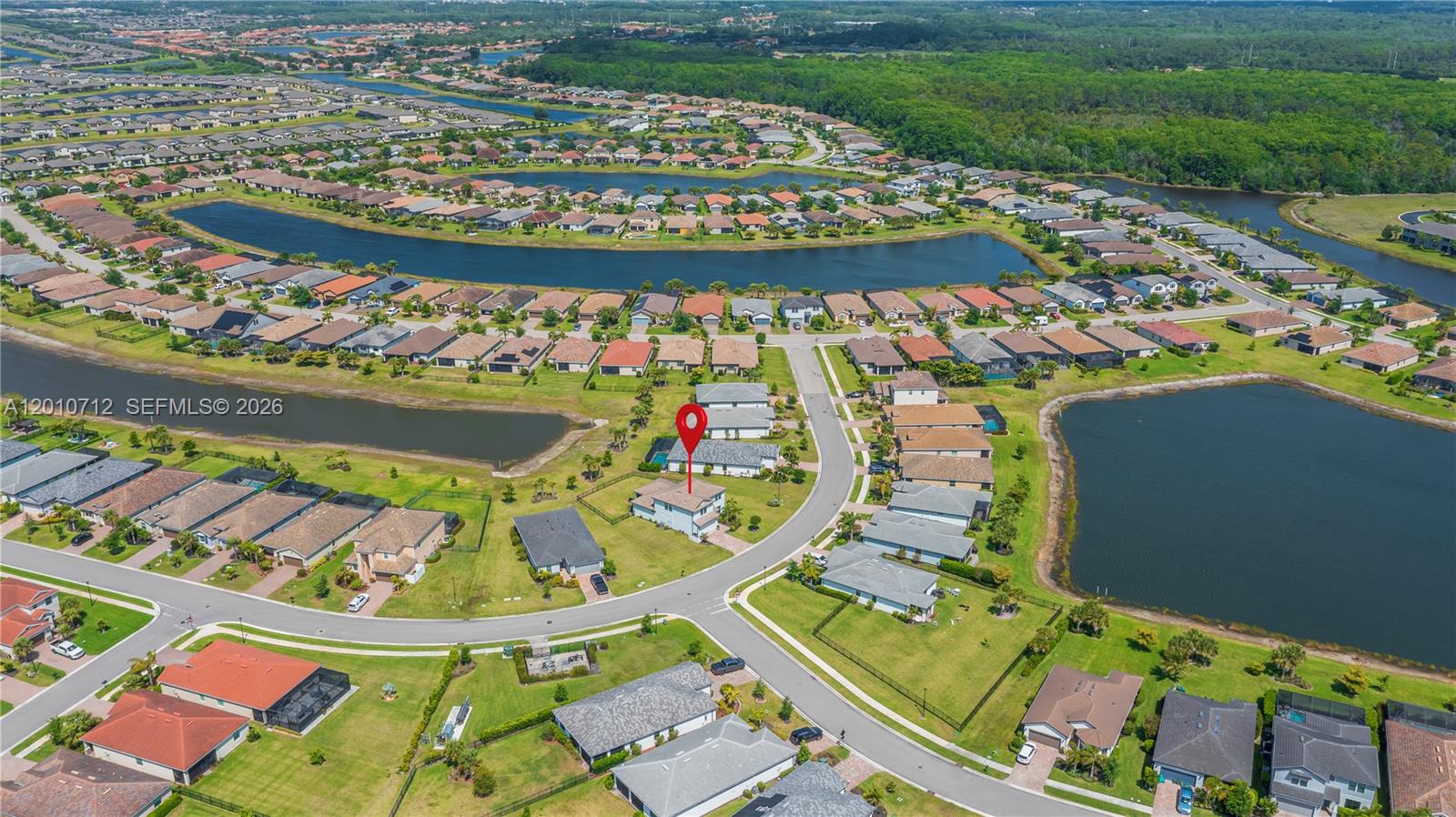 Hampton Lakes - Residential