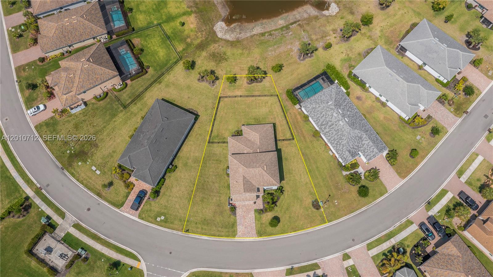 Hampton Lakes - Residential