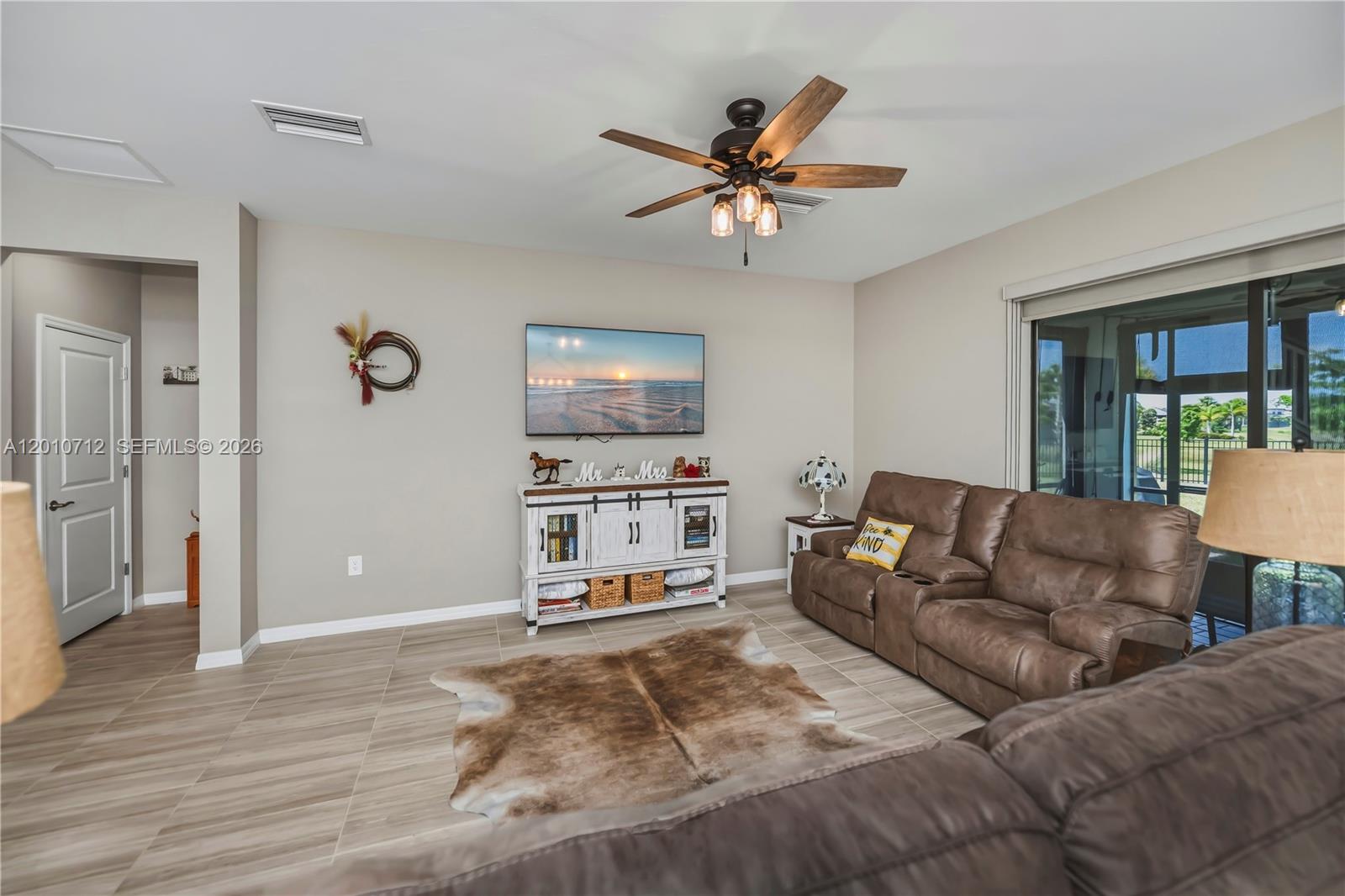 Hampton Lakes - Residential