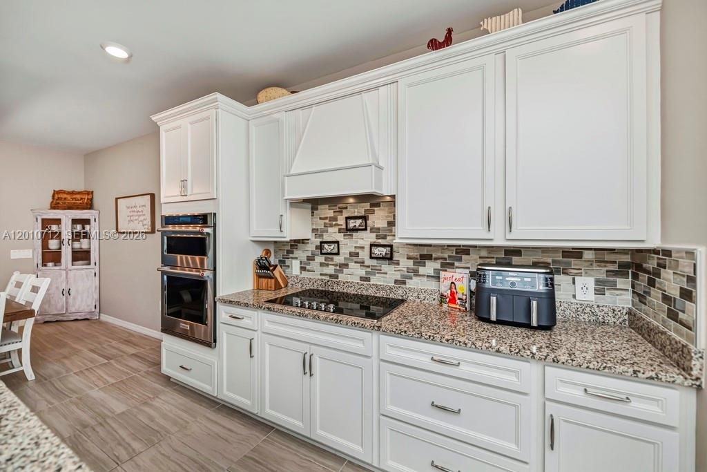 Hampton Lakes - Residential