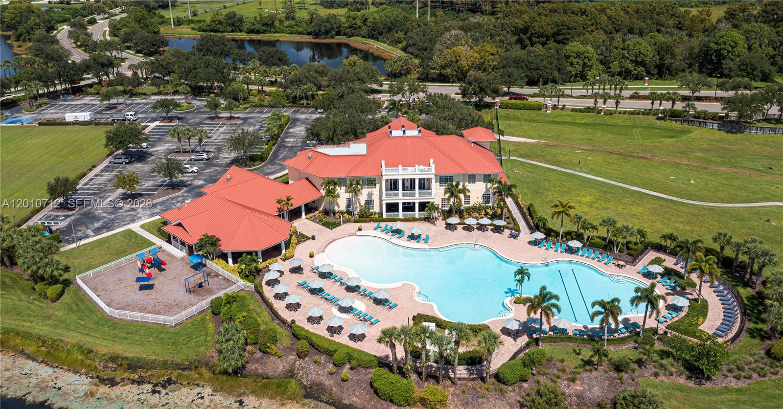 Hampton Lakes - Residential