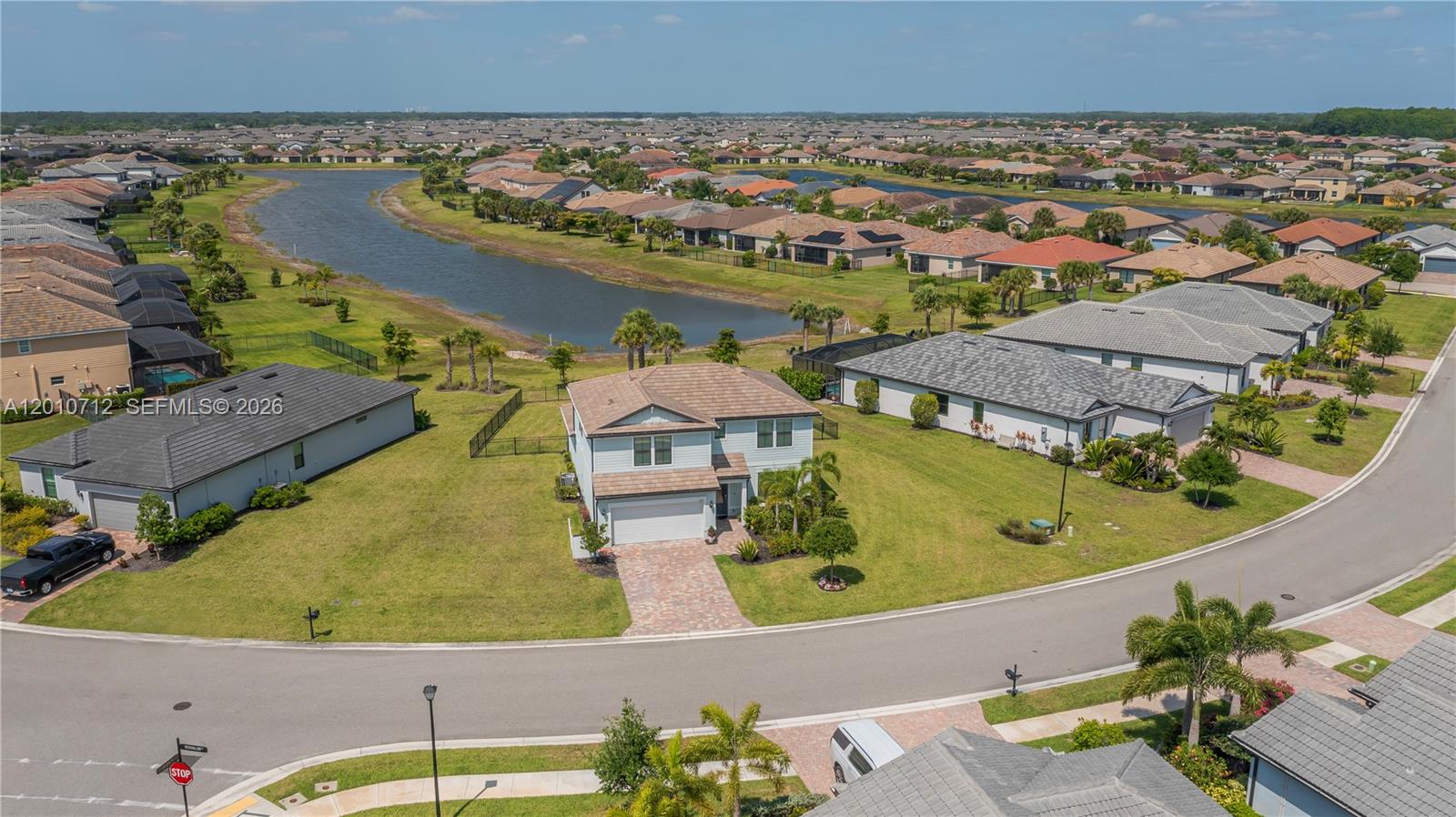 Hampton Lakes - Residential