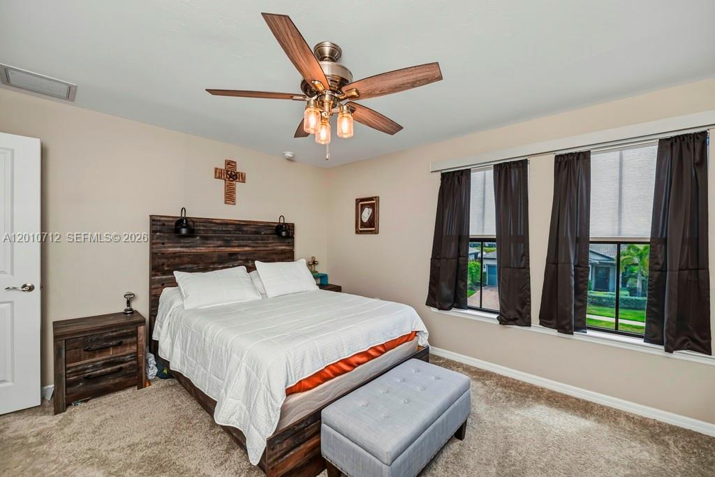 Hampton Lakes - Residential