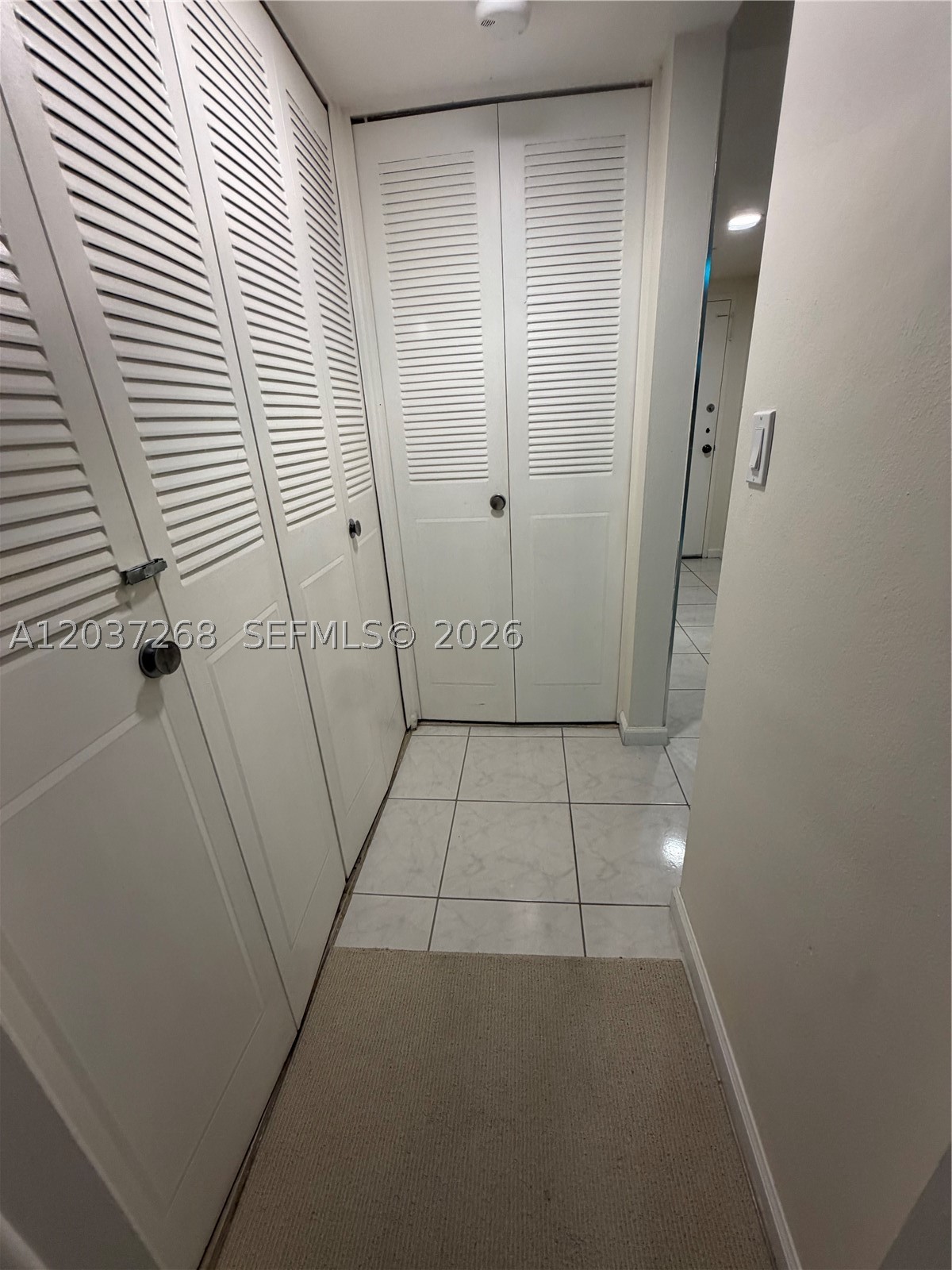 ROCAILLE CONDO APTS - Residential Lease