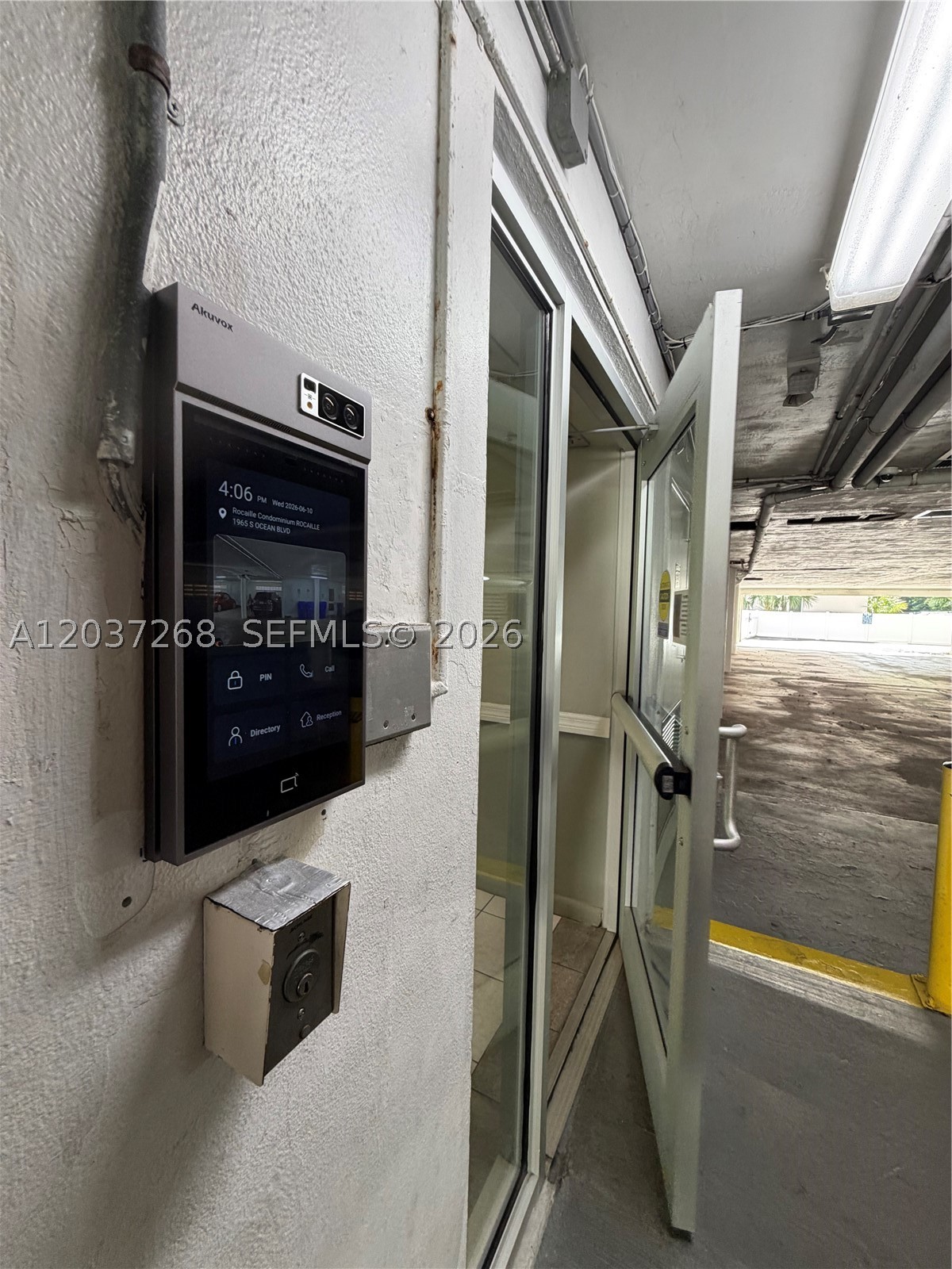 ROCAILLE CONDO APTS - Residential Lease