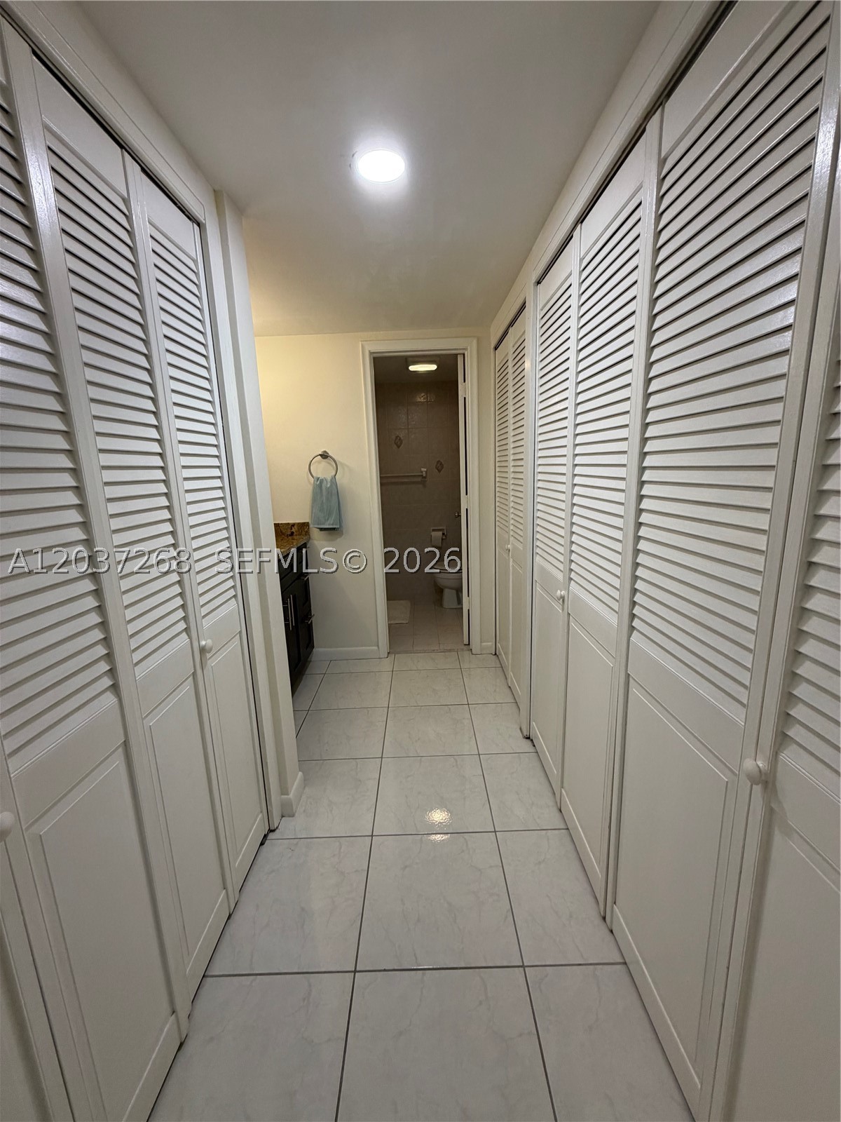 ROCAILLE CONDO APTS - Residential Lease