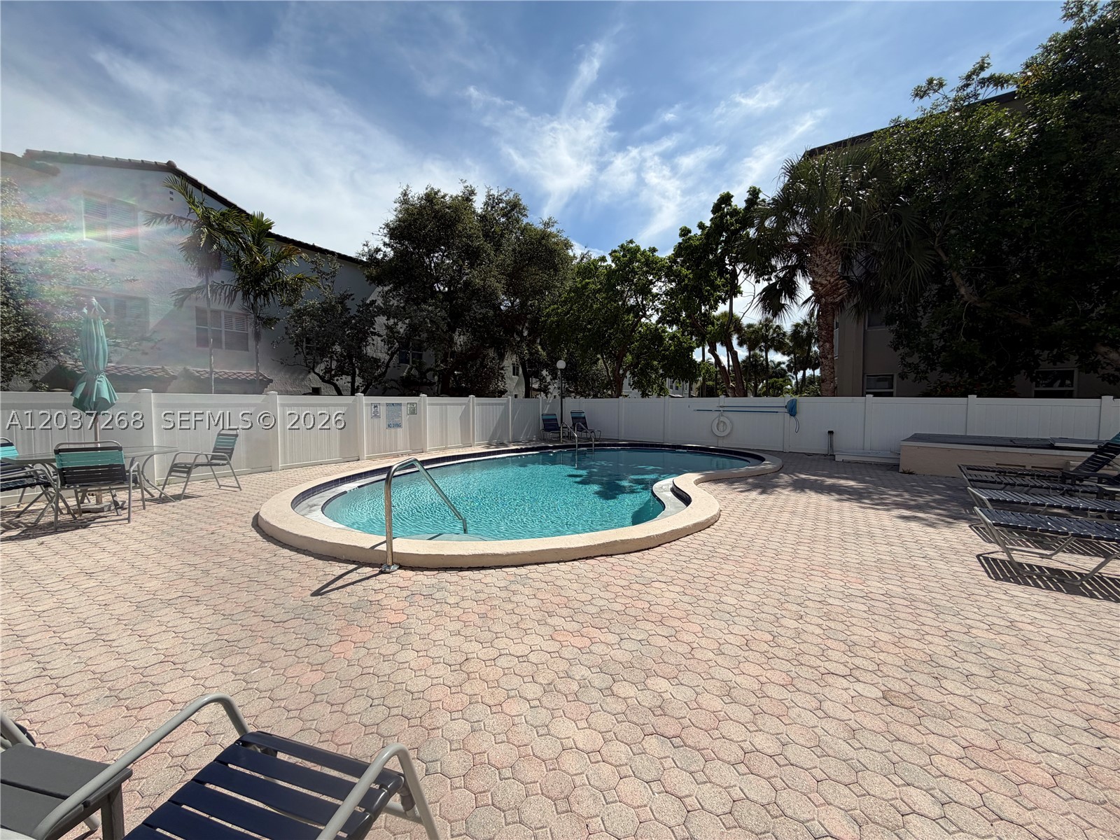 ROCAILLE CONDO APTS - Residential Lease