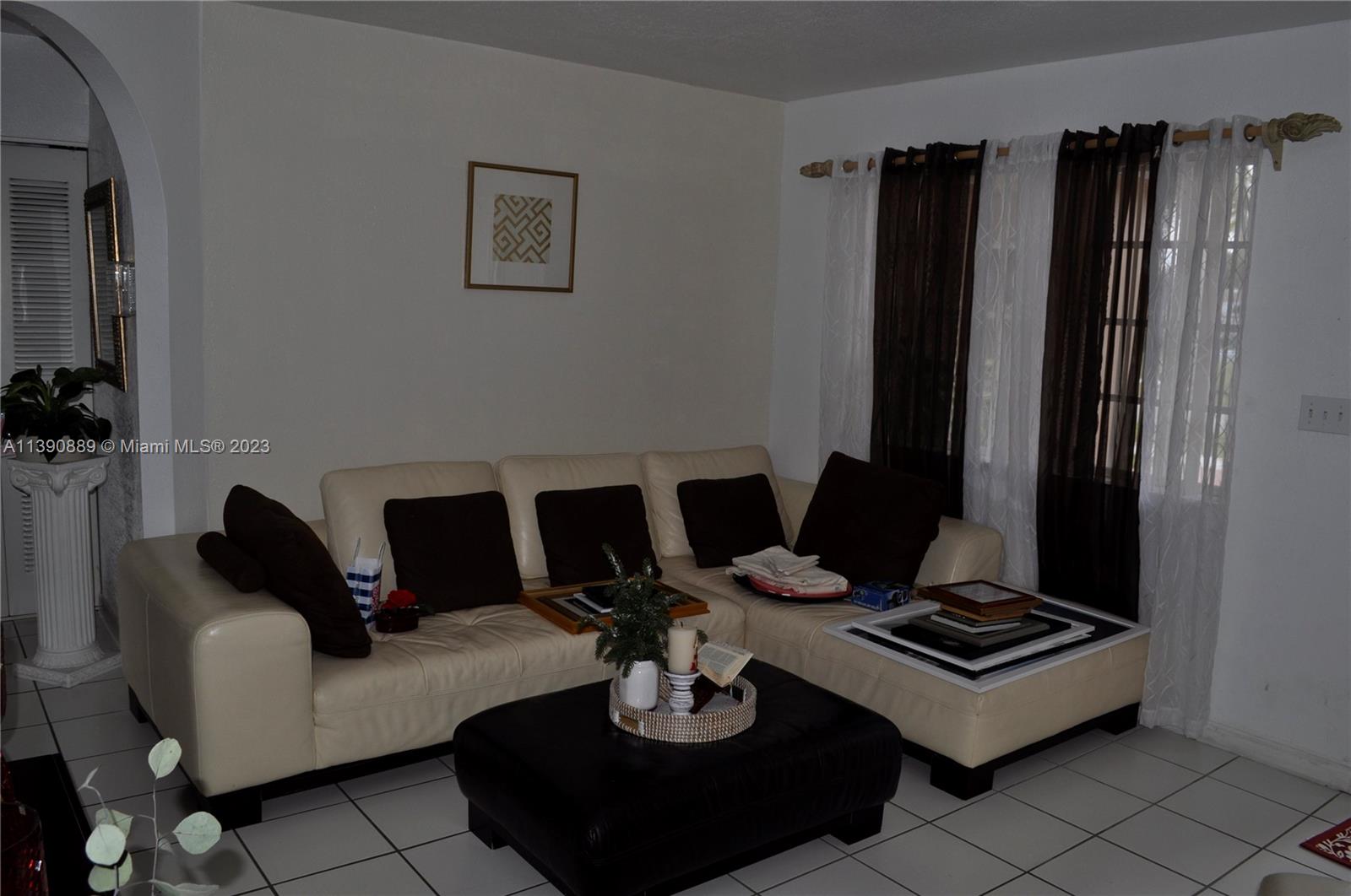 SALMA LAKE PH 1 - Residential