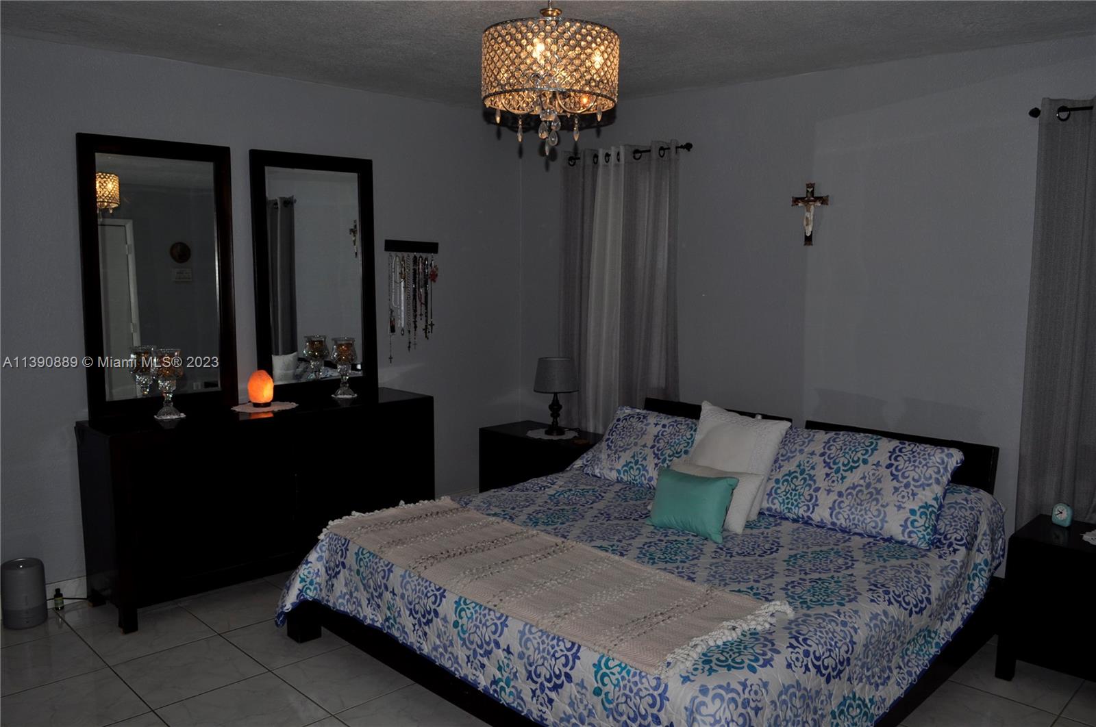 SALMA LAKE PH 1 - Residential