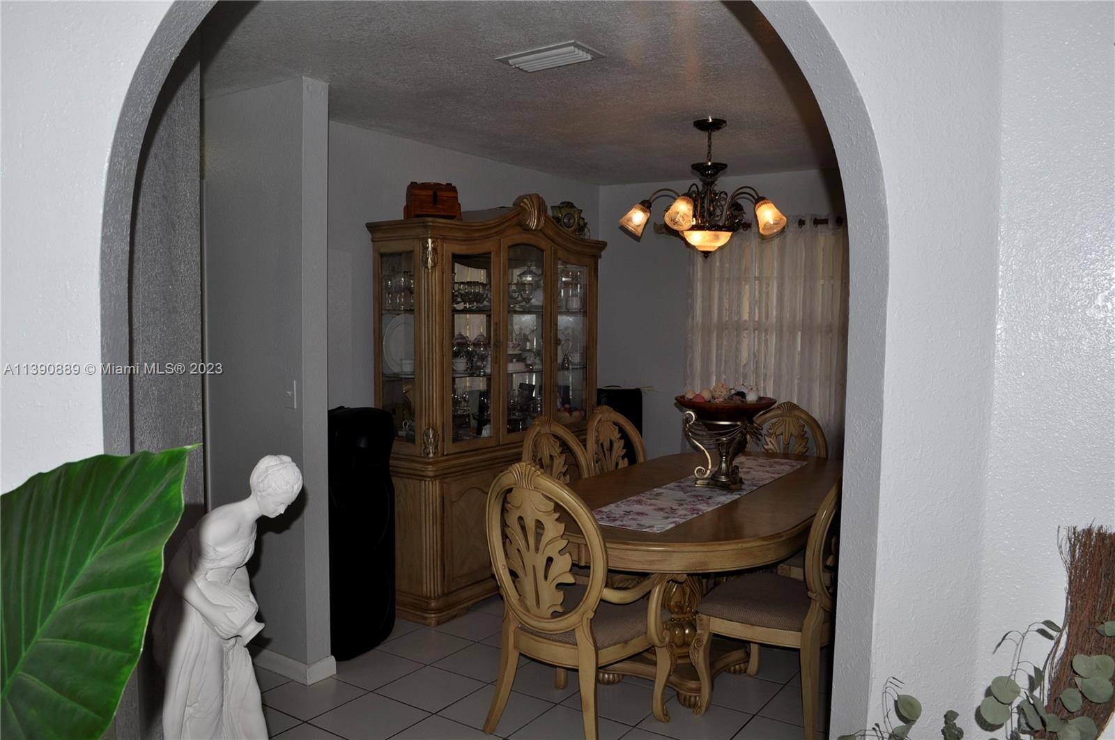 SALMA LAKE PH 1 - Residential