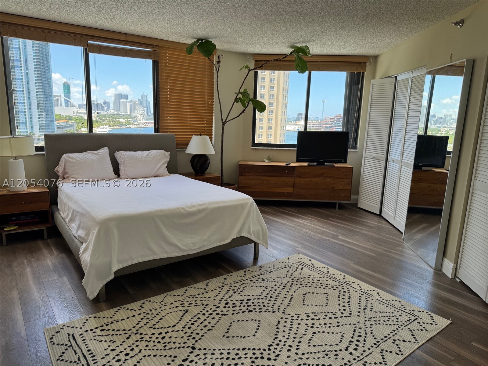BRICKELL KEY II CONDO - Residential Lease