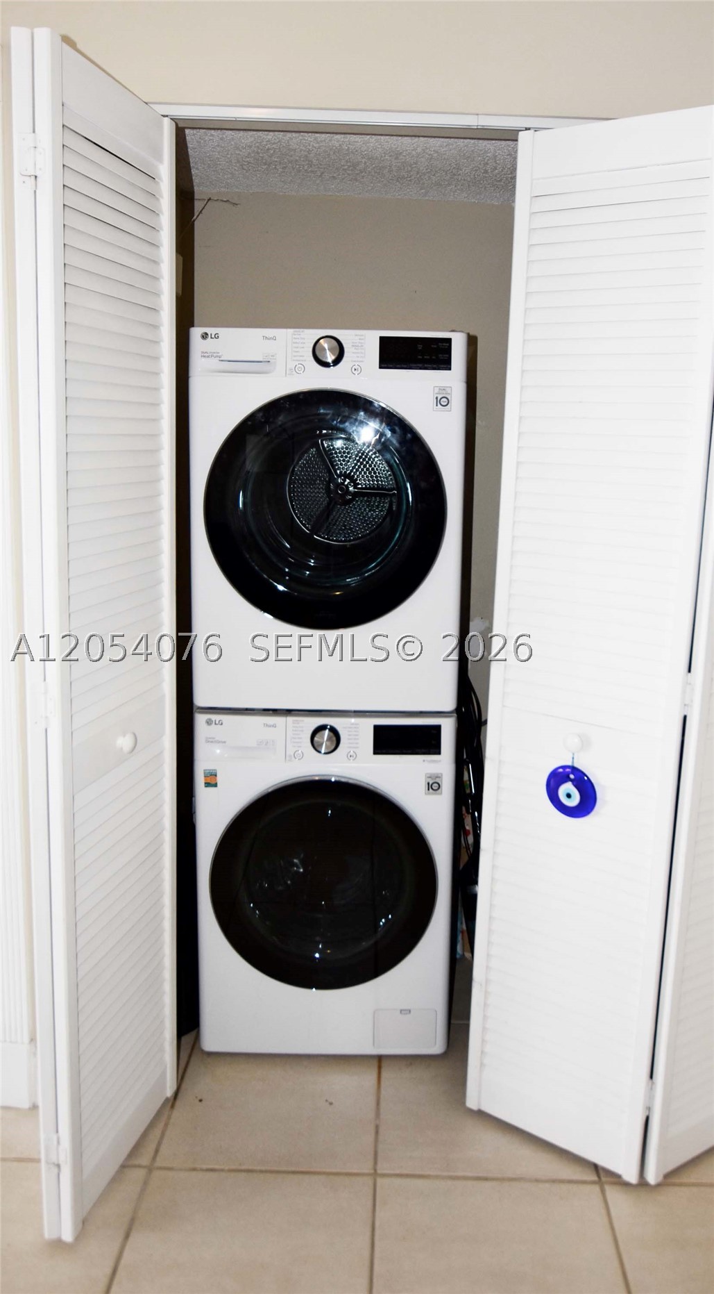BRICKELL KEY II CONDO - Residential Lease