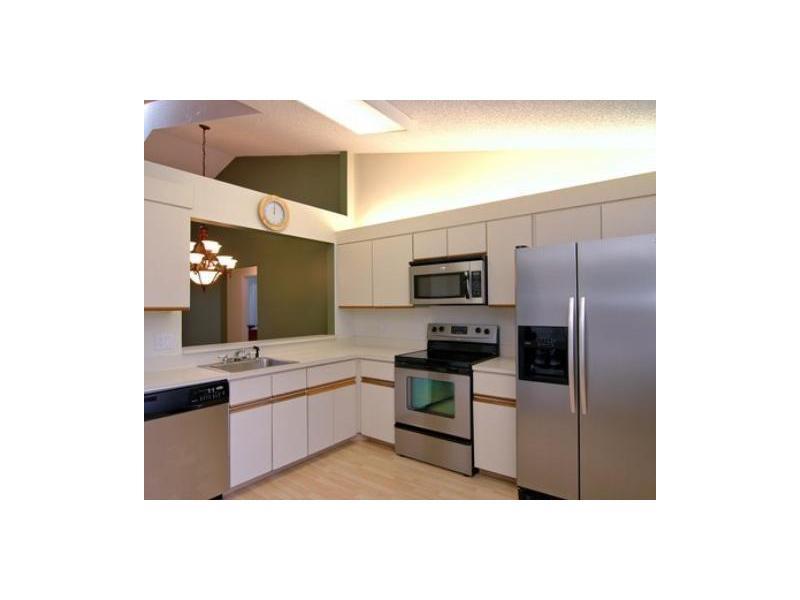 CHATHAM TOWNE AT JACARAND - Residential Lease