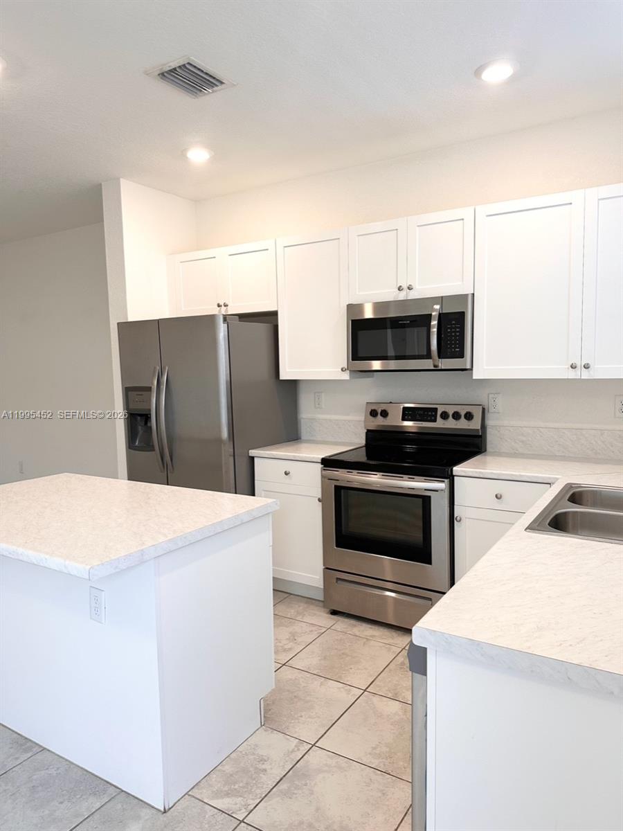 COCO PALM VILLAS - Residential