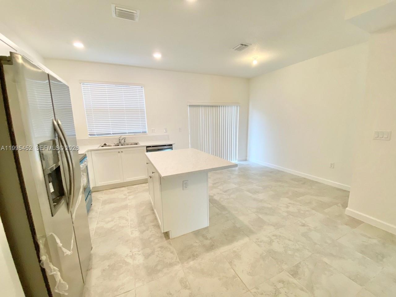 COCO PALM VILLAS - Residential