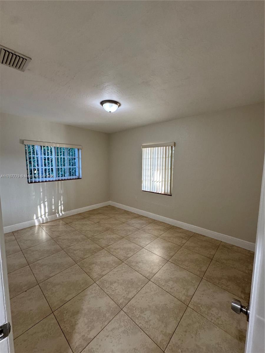 CENTRAL MIAMI PART 6 - Residential Lease