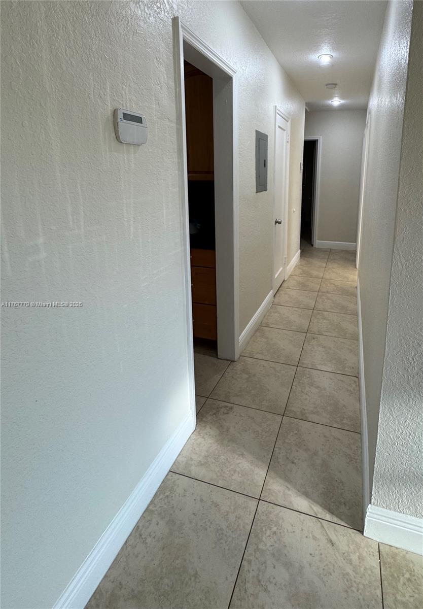 CENTRAL MIAMI PART 6 - Residential Lease
