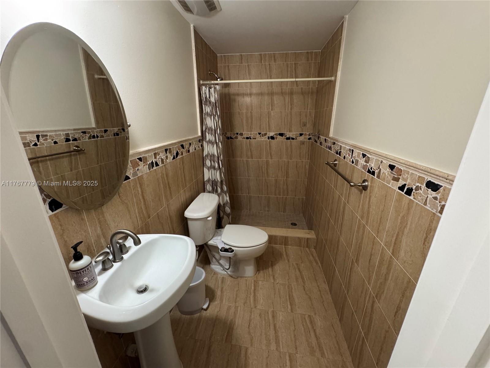 CENTRAL MIAMI PART 6 - Residential Lease