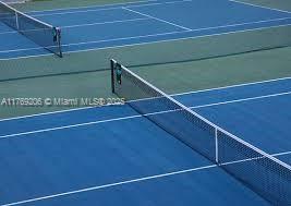 TOWNHOMES OF DORAL PLACE - Residential Lease