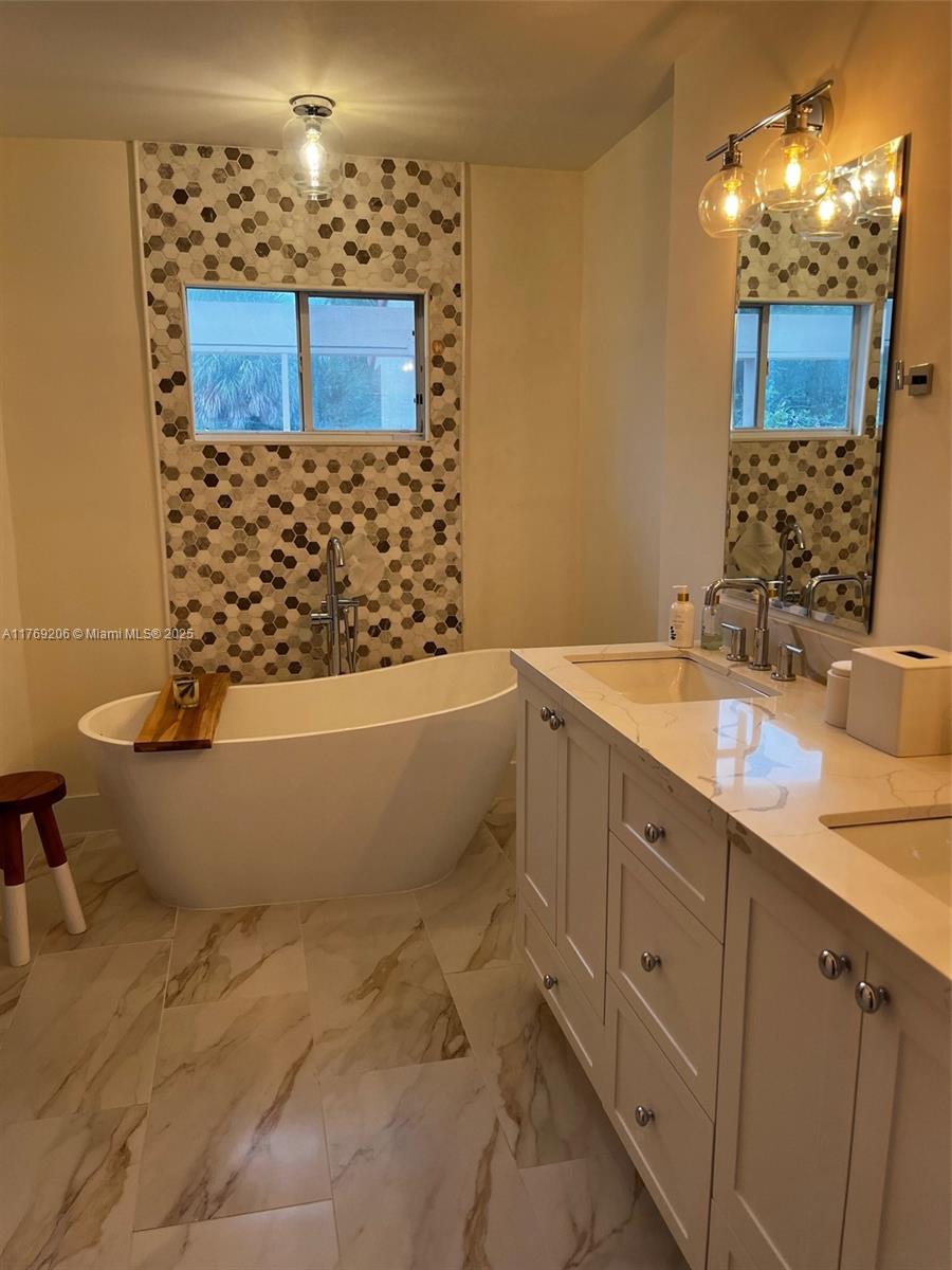TOWNHOMES OF DORAL PLACE - Residential Lease