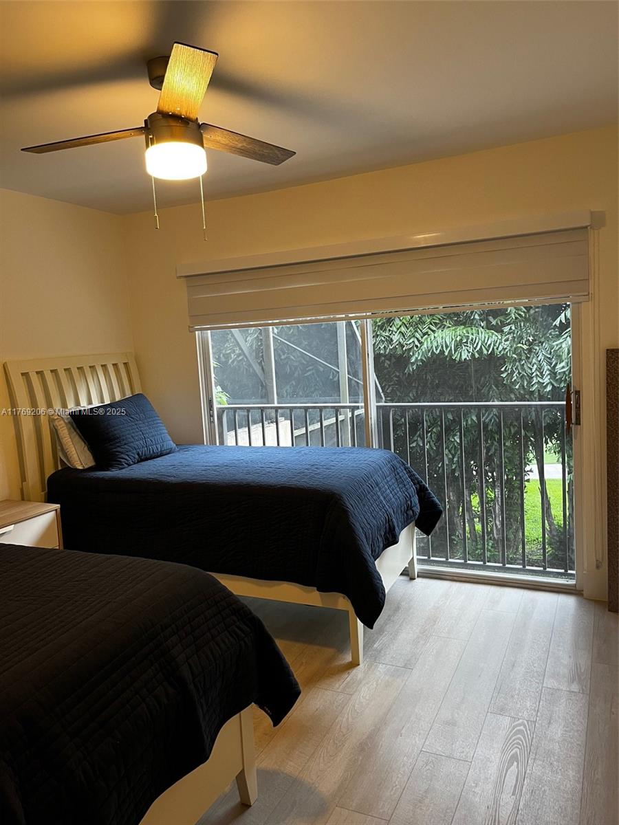TOWNHOMES OF DORAL PLACE - Residential Lease