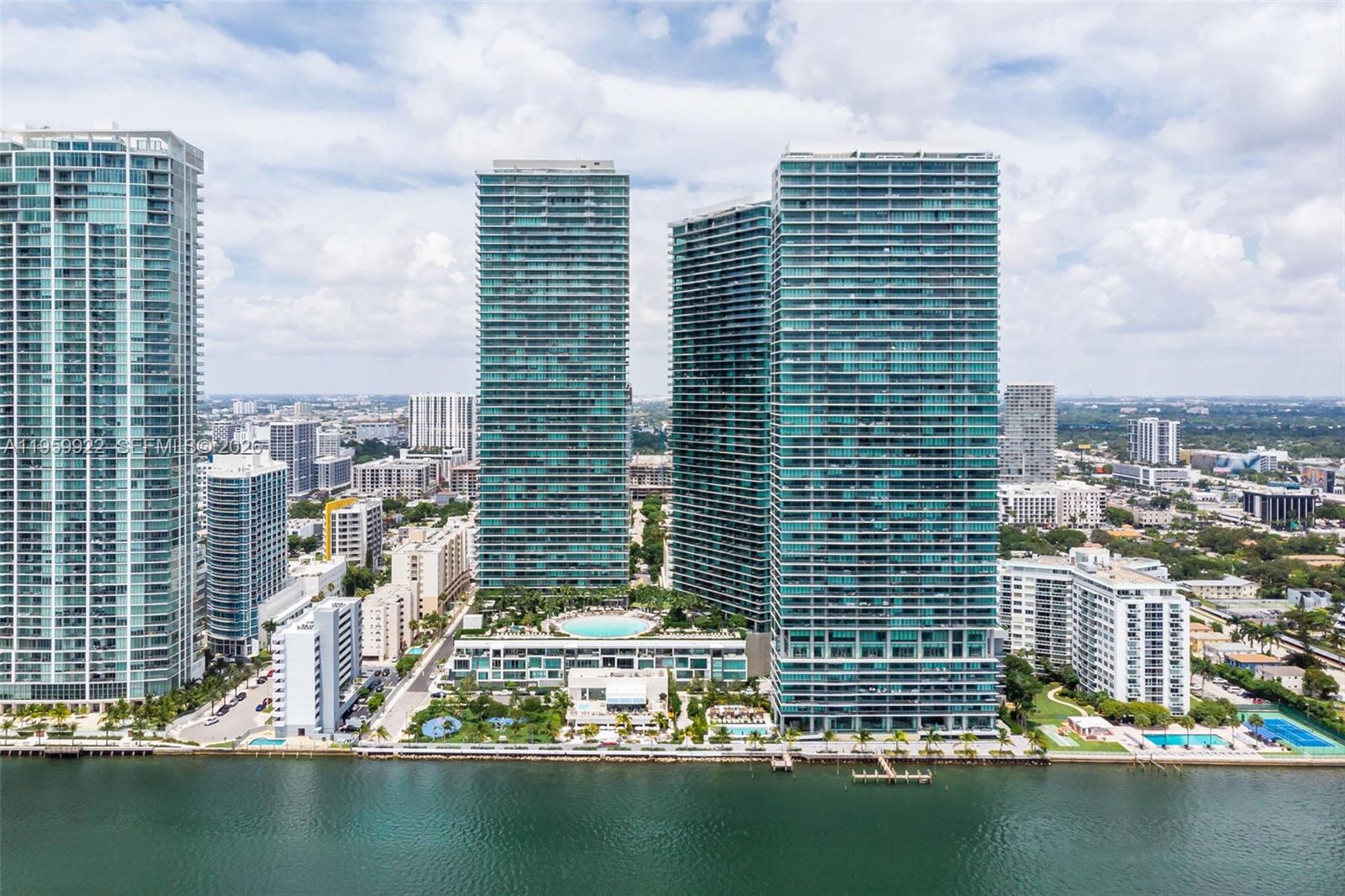 PARAISO BAYVIEWS CONDO - Residential Lease