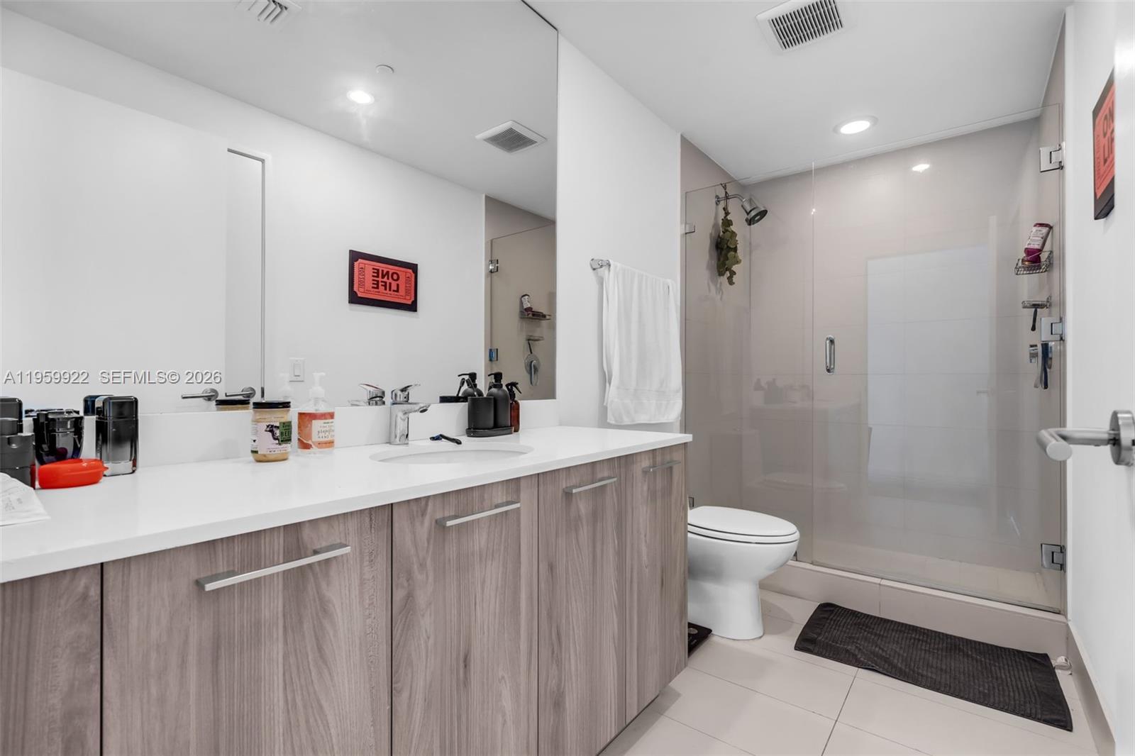 PARAISO BAYVIEWS CONDO - Residential Lease