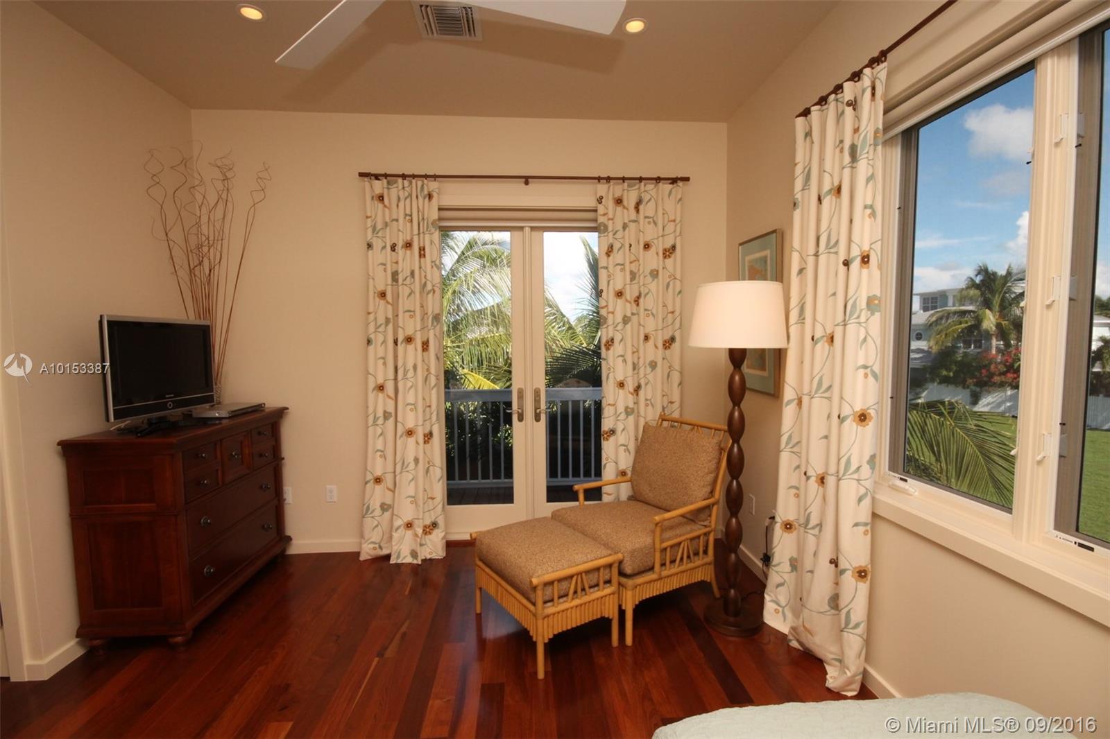 Sunset Key - Residential