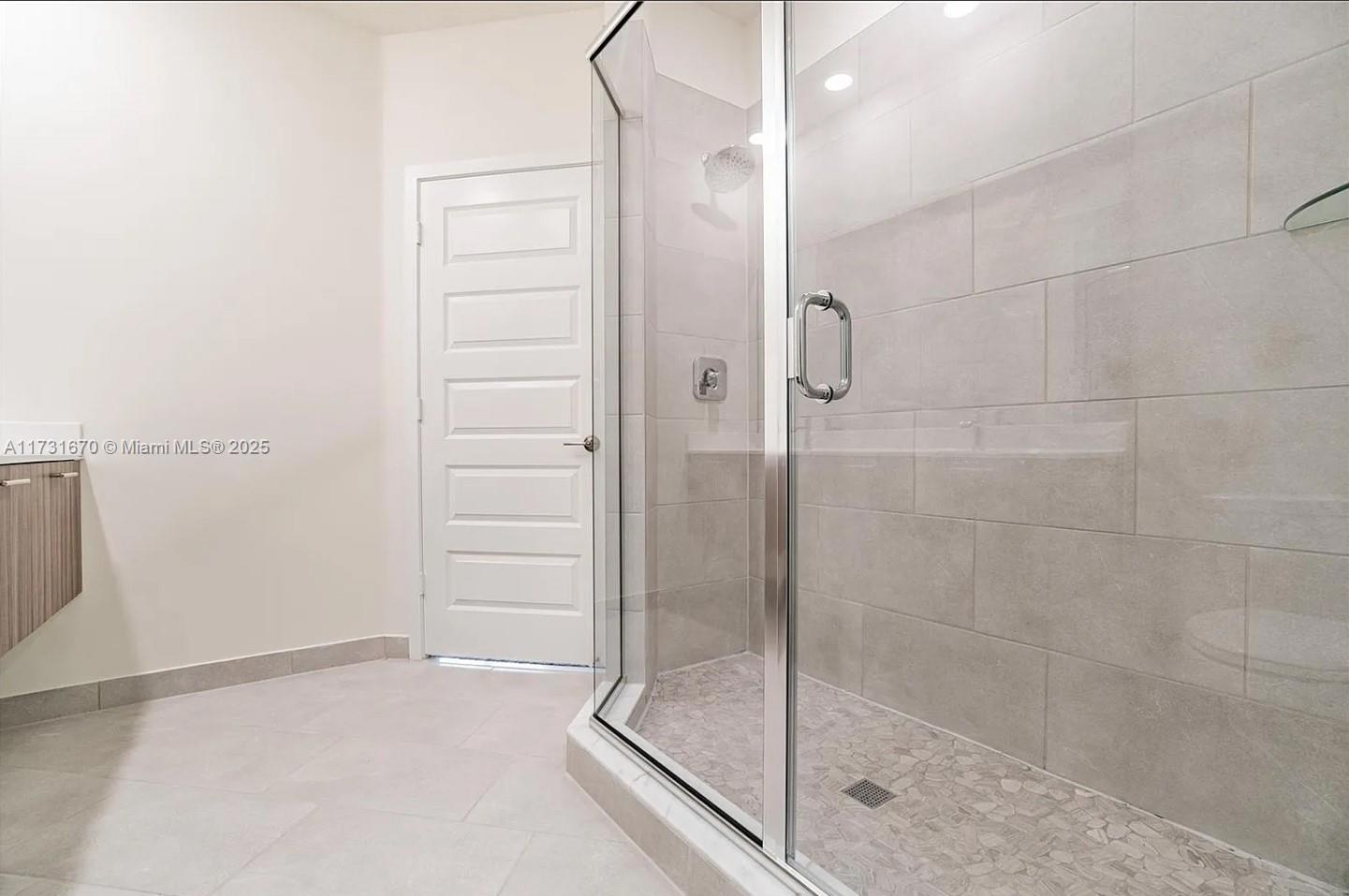 LANDMARK AT DORAL CONDO N - Residential Lease