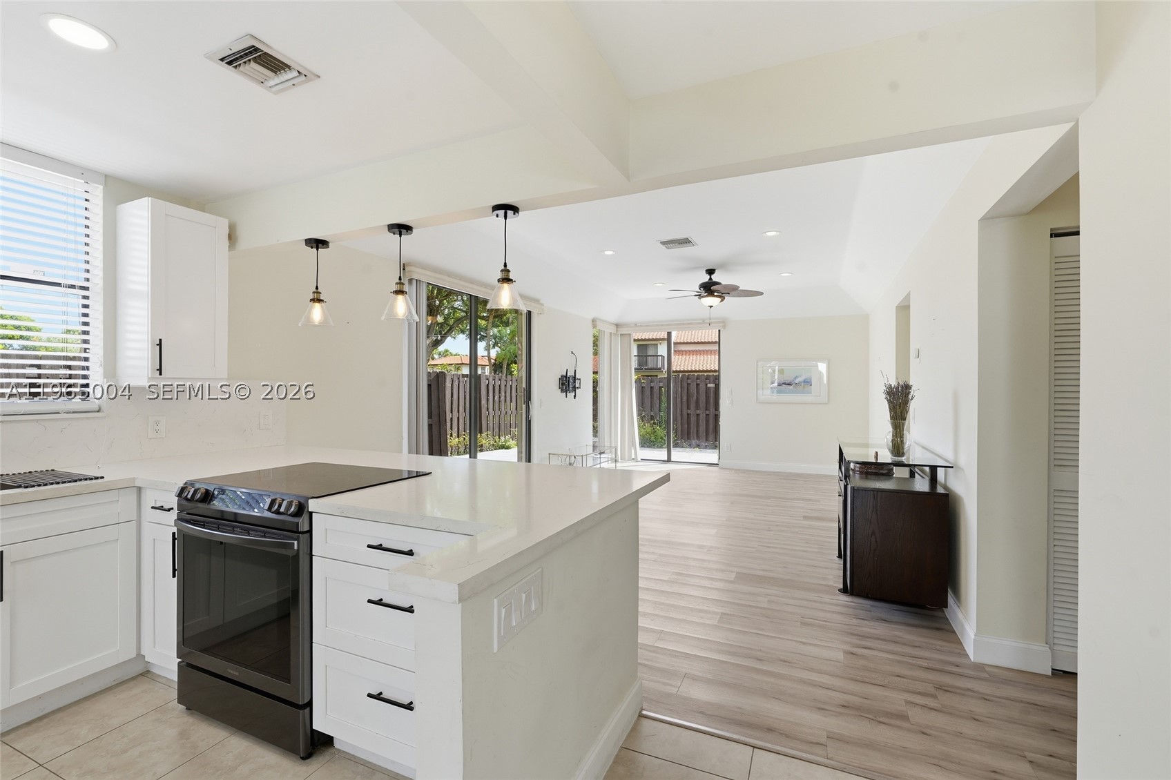 Charming 2/2.1  located in one of the most desirable areas of Boca Raton in a guard gated community. This amazing home features upgraded kitchen and bathrooms, all newly painted. The living and dining area are bright and cozy with lots of windows. Private fully fenced patio great for entertaining.  Additional features include a new appliances and laundry. The community offers a pool. This home is located in prime central Boca Raton and close to the mall. TEXT LISTING AGENT 24 Hour Notice.
Video upon request.