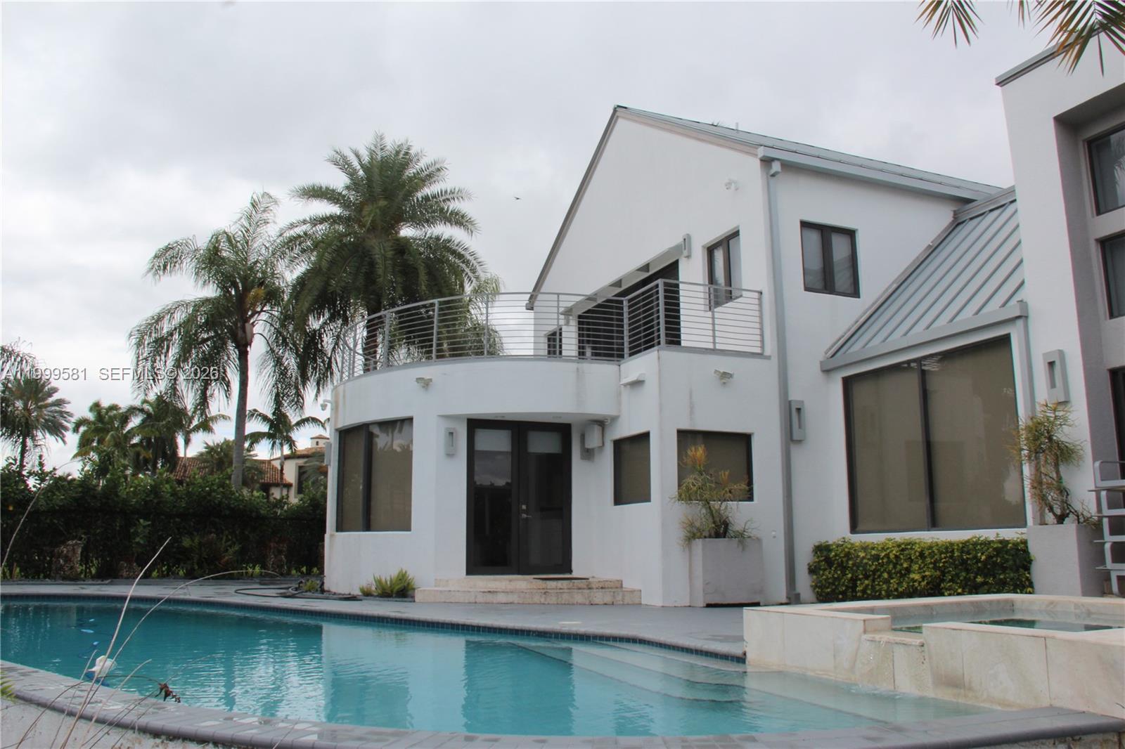 CORAL ISLES - Residential