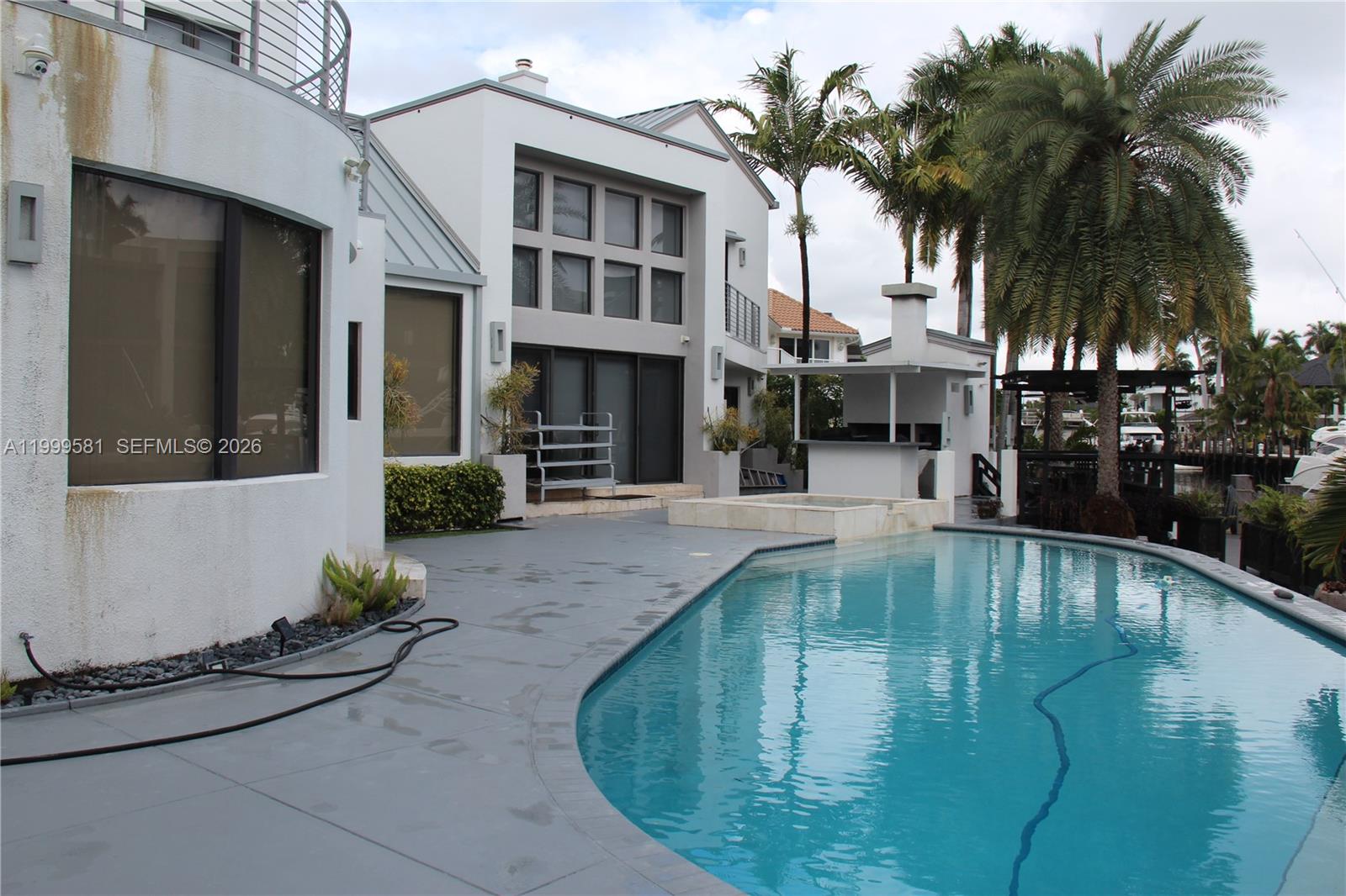 CORAL ISLES - Residential