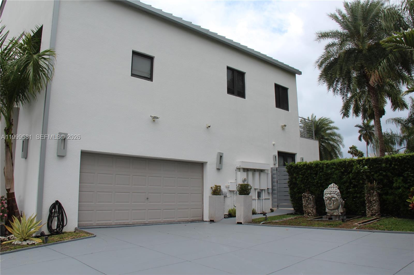 CORAL ISLES - Residential