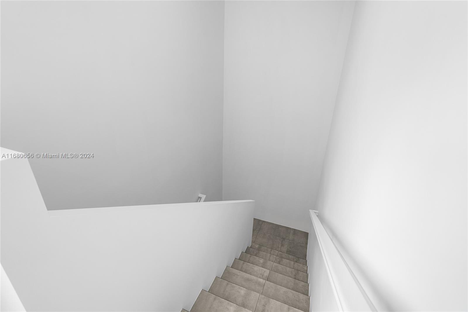 Casa Bianca - Residential Lease