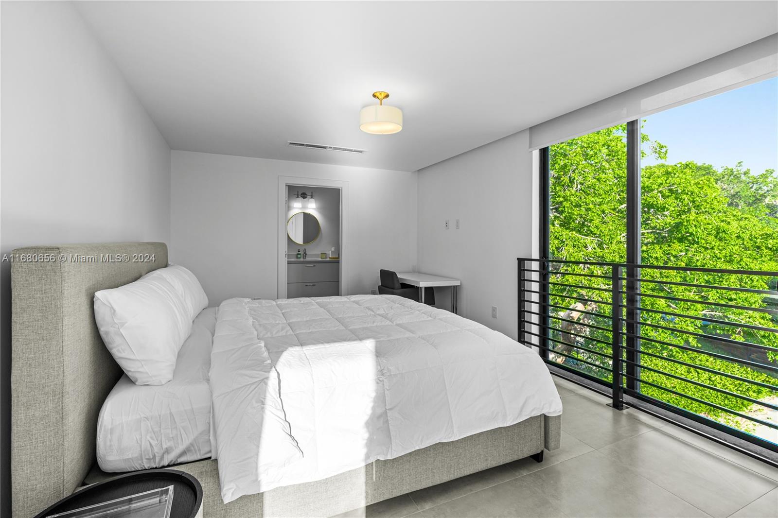 Casa Bianca - Residential Lease