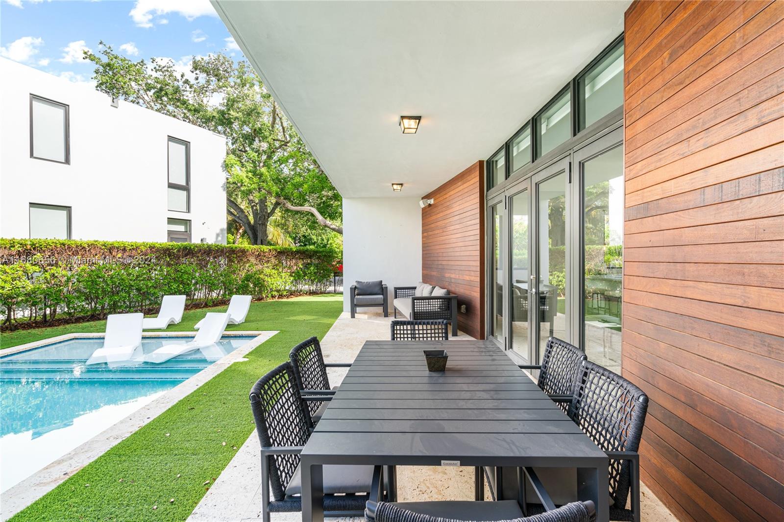 Casa Bianca - Residential Lease