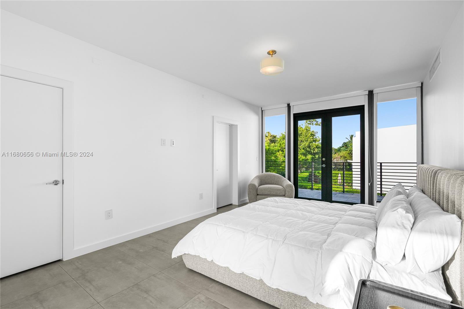 Casa Bianca - Residential Lease