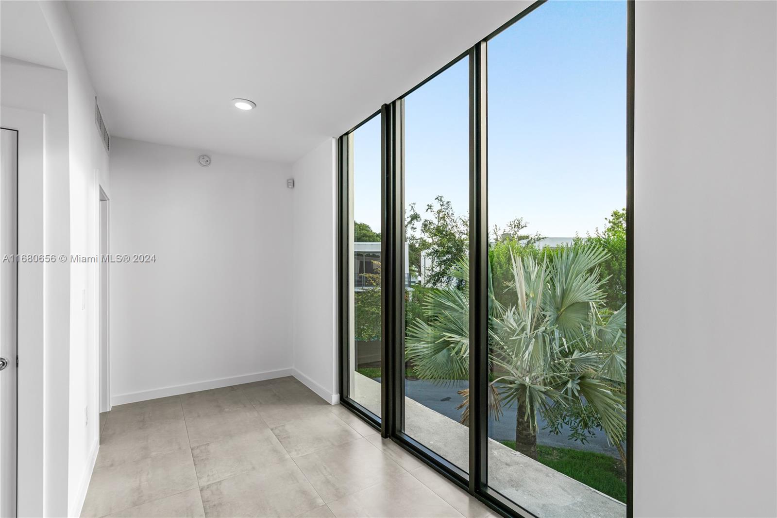 Casa Bianca - Residential Lease