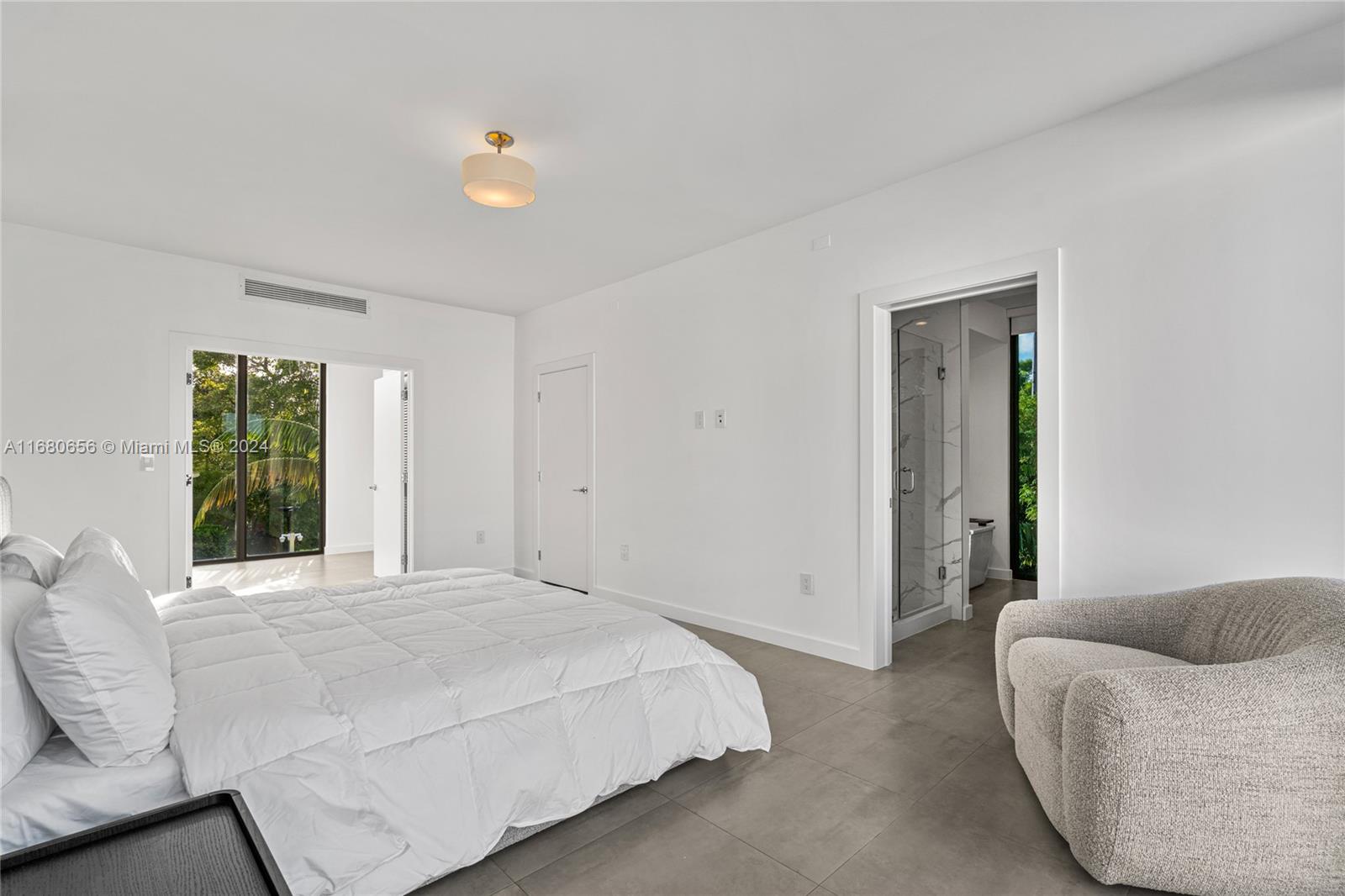 Casa Bianca - Residential Lease