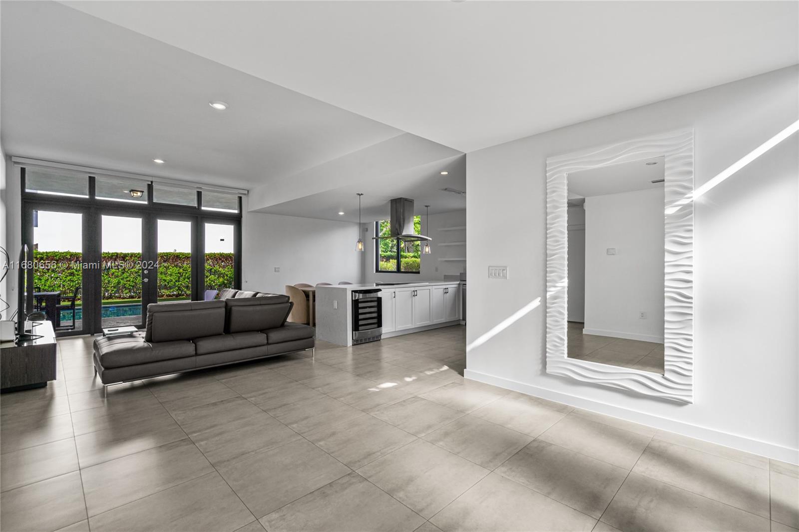 Casa Bianca - Residential Lease