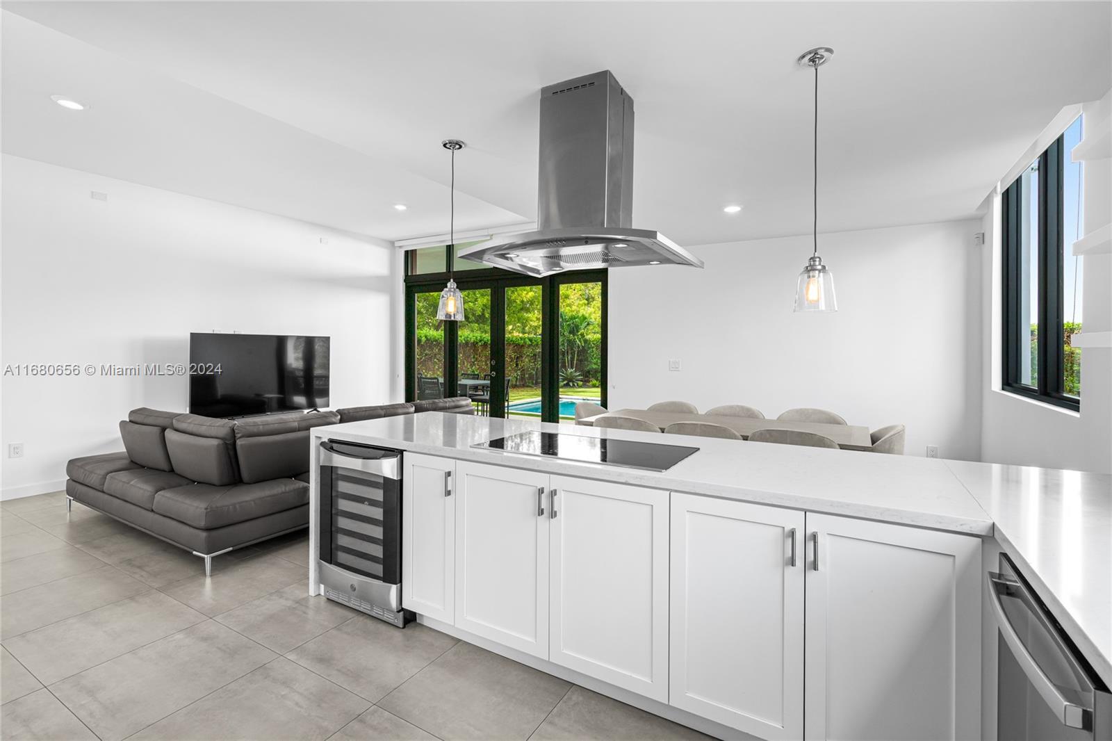 Casa Bianca - Residential Lease