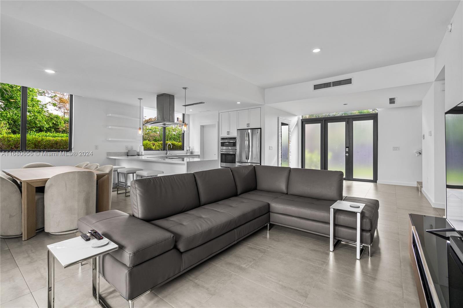 Casa Bianca - Residential Lease