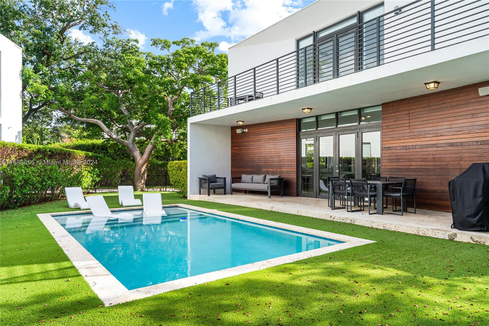 Casa Bianca - Residential Lease