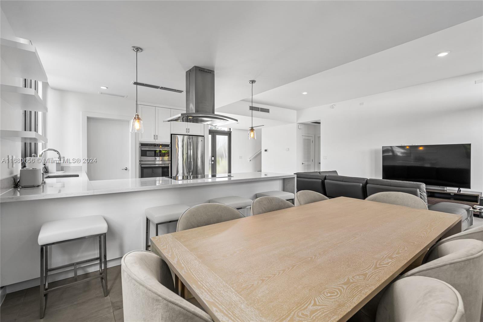 Casa Bianca - Residential Lease