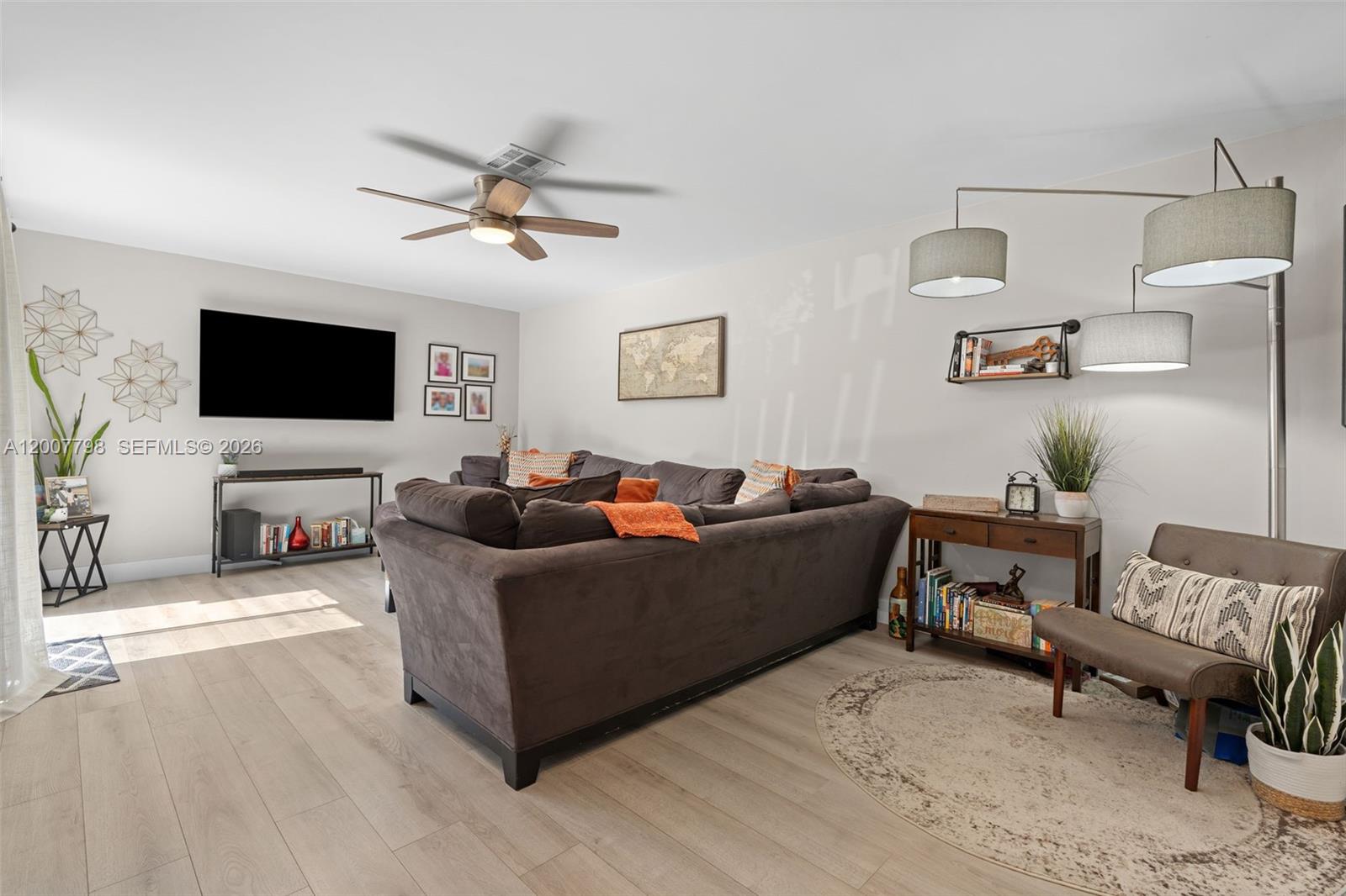 PARKSIDE - Residential